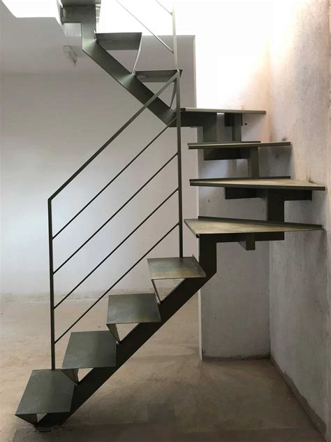 fabricar escaleras metalicas|alfardas de escalera.